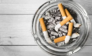 از بین بردن بوی سیگار و دود از فرش